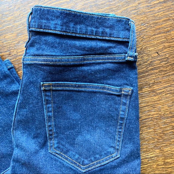 Goodthreads Medium Wash Slim Fit Jeans - Picture 5 of 7